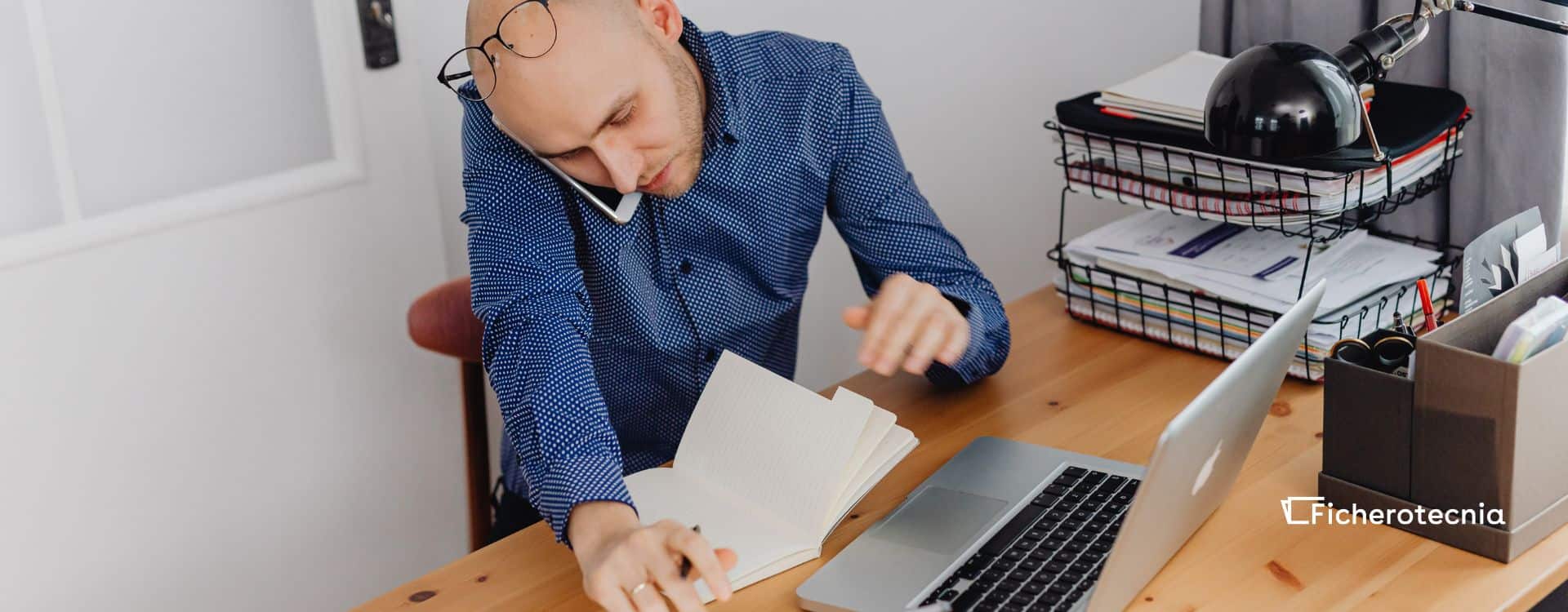 arquitecto-trabajando-memoria-CTE